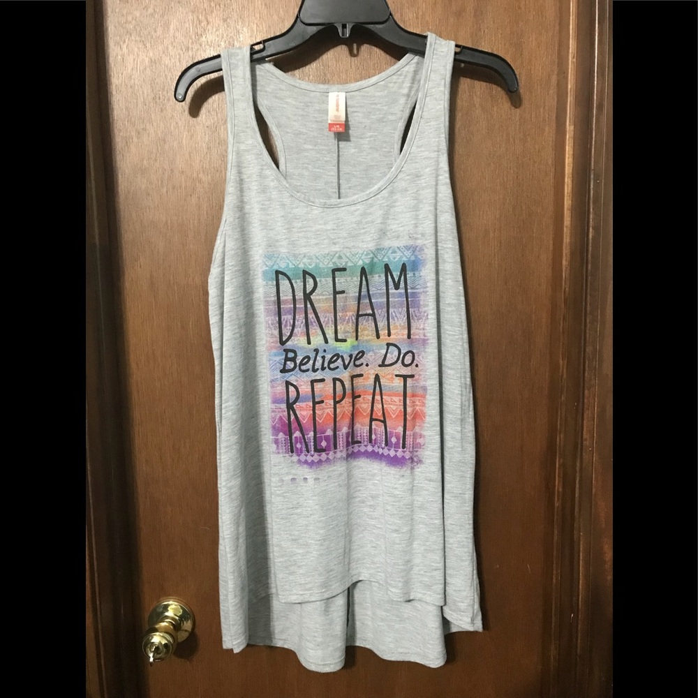 Graphic Tank